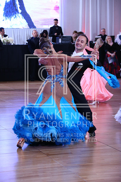 NYDF17_24204405A