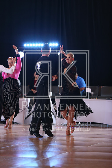 HOT16_15090513A